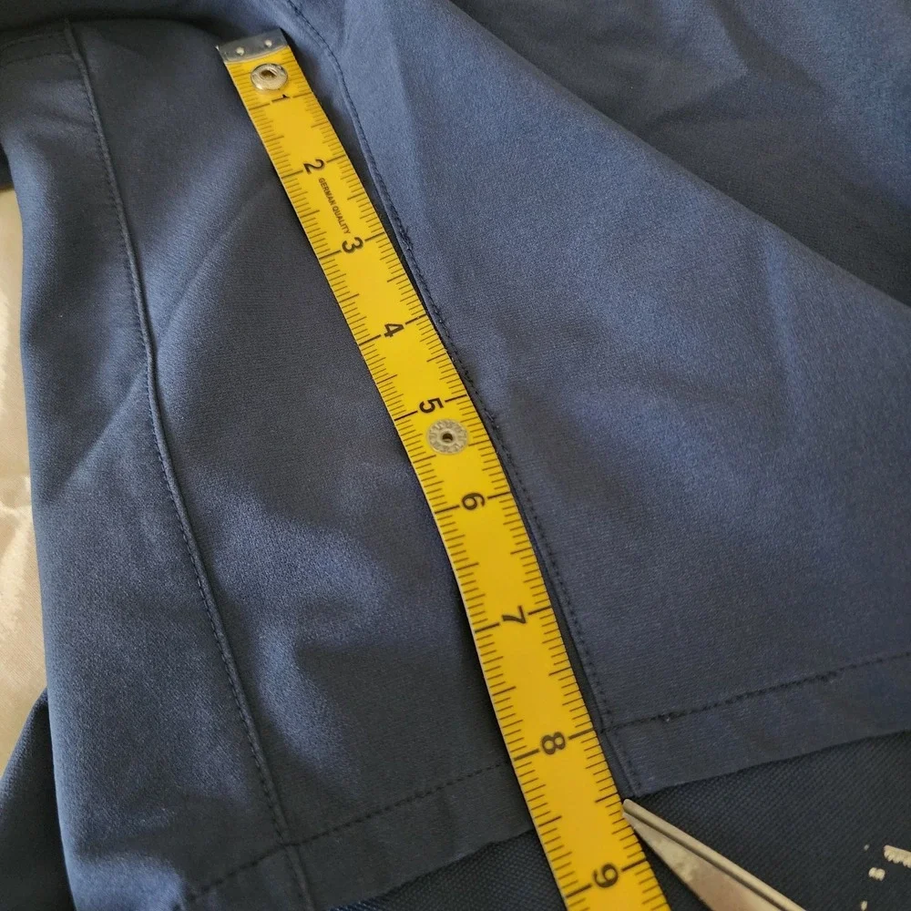 Ten Thousand Foundation Short Mens XL Navy Blue Good Zippered Pocket Athletic